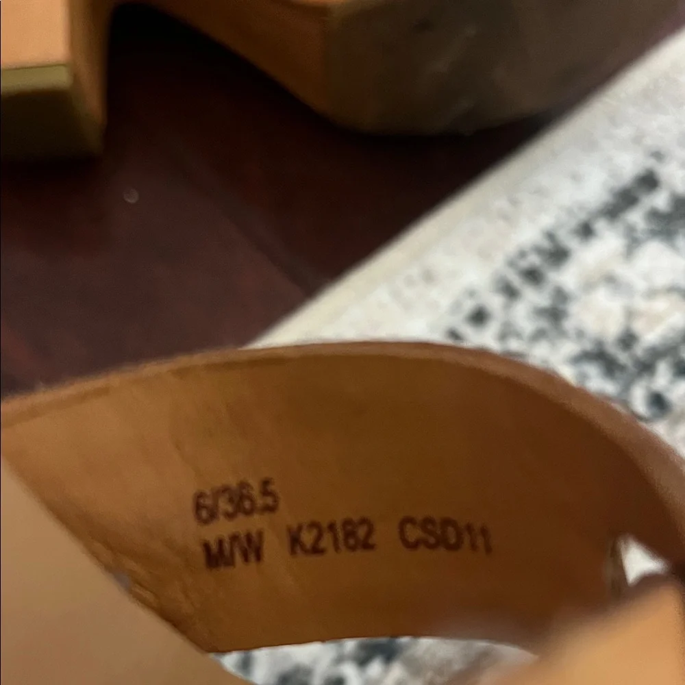 Women’s Tan Leather Platform Sandals with Buckle